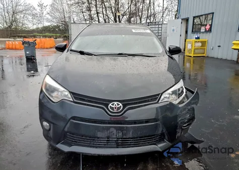 2015 Toyota Corolla L z USA, uszkodzony, nr VIN 5YFBURHE1FP345053